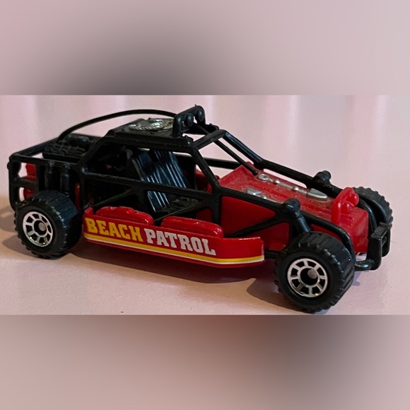 Matchbox Dune Buggy V8 Motor Sand Red w/Black Roll Cage & Seats 1:61 Scale - Picture 2 of 8